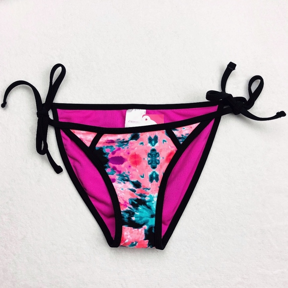 Xhilaration String Bikini Bottoms - Picture 1 of 6